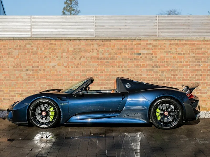 2015 Porsche 918 Spyder Weissach