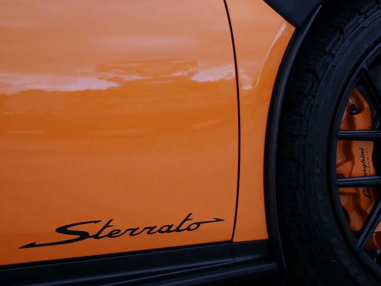 2023 Lamborghini Huracán Sterrato for sale, exterior, Arancio Borealis Metallic