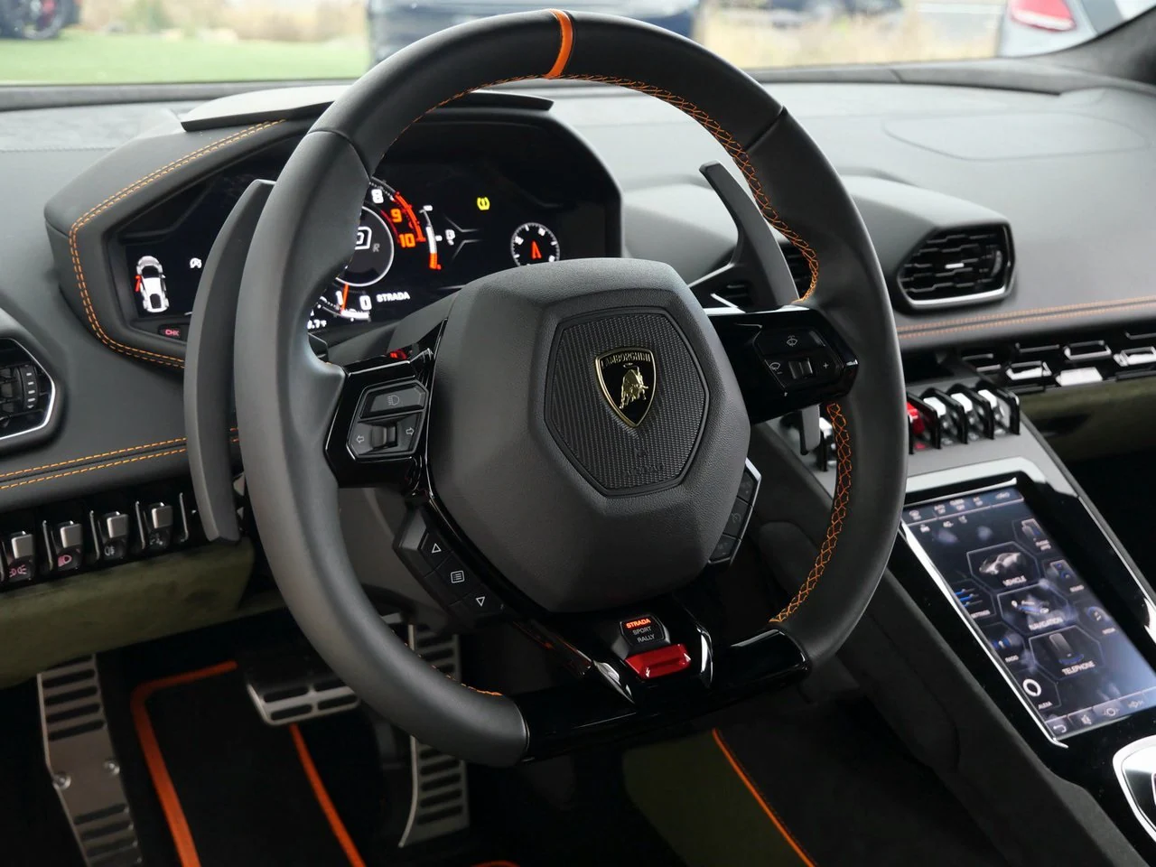 2023 Lamborghini Huracán Sterrato, 19/20