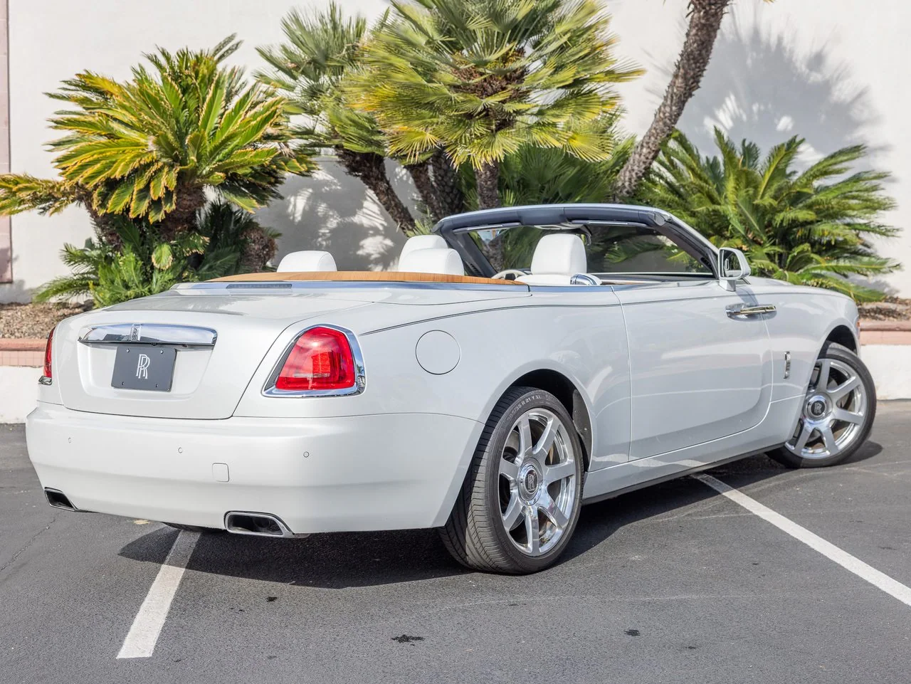 2017 Rolls-Royce Dawn, 2/20