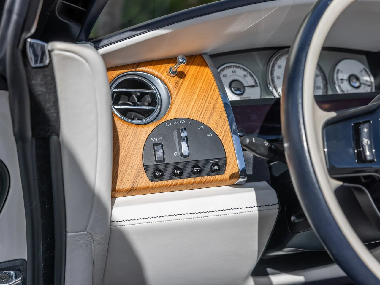 2017 Rolls-Royce Dawn, 16/20