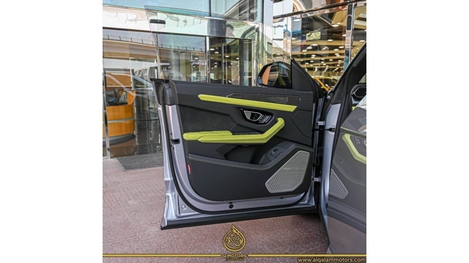 2022 Lamborghini Urus KEYVANY 50TH ANNIVERSARY DUBAI EDITION, 5/14