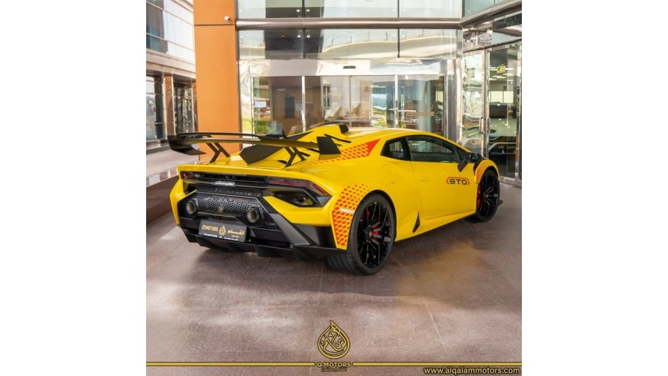 2022 Lamborghini Huracán STO, 12/14