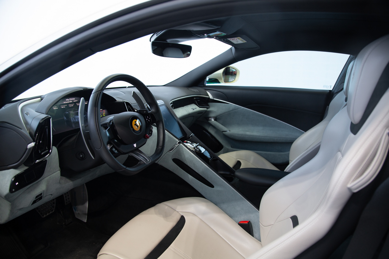 2022 Ferrari Roma Tailor Made, 6/13