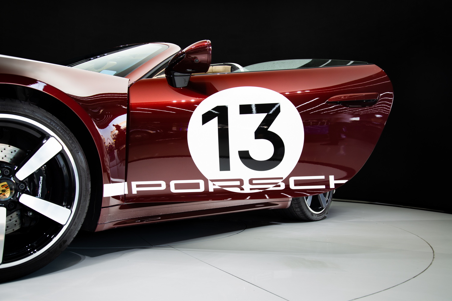 2021 Porsche 911 Targa 4S Heritage Design Edition, 7/18
