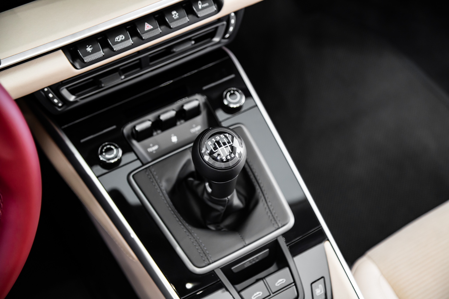 2021 Porsche 911 Targa 4S Heritage Design Edition, 15/18
