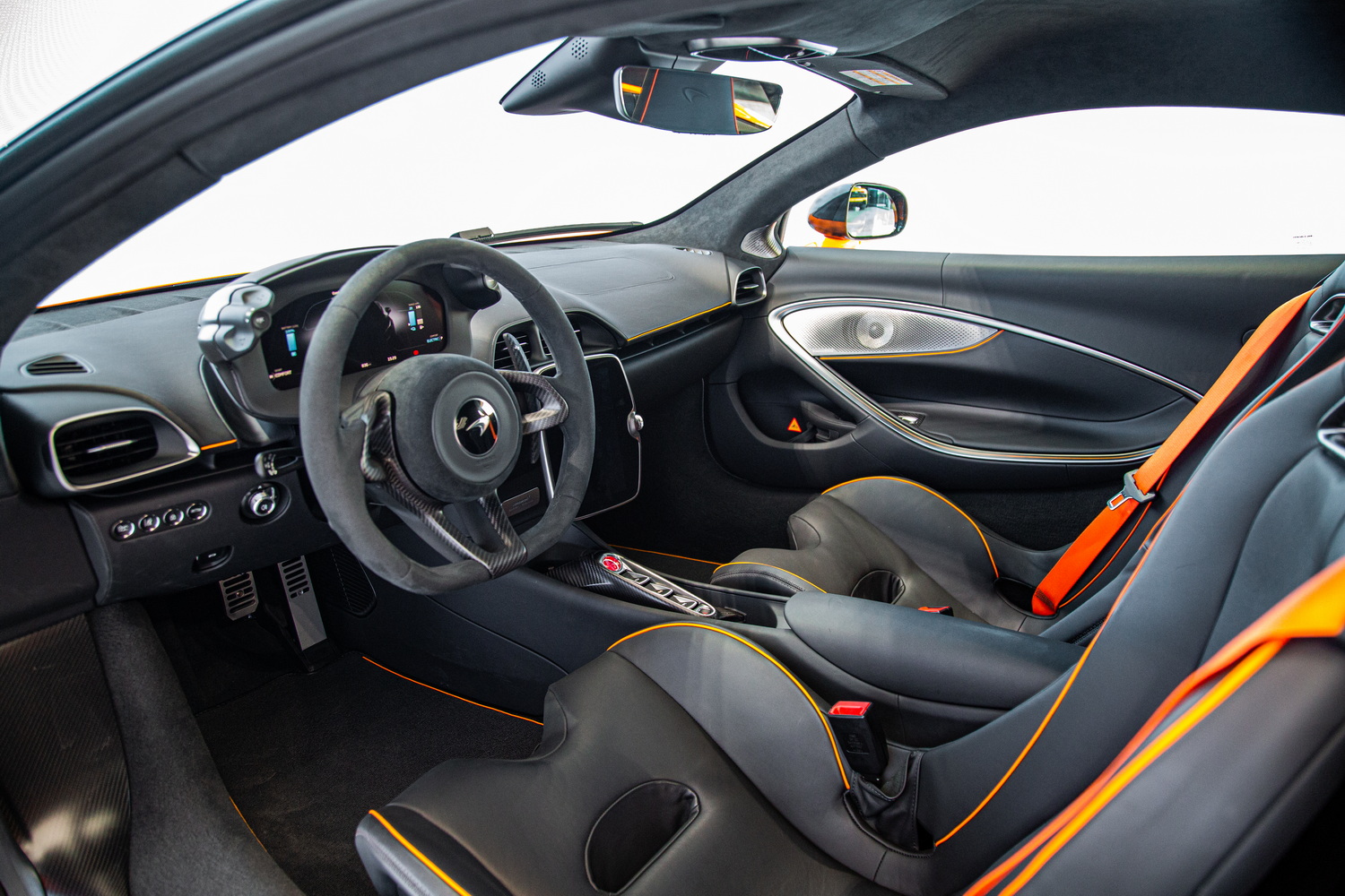 2023 McLaren Artura, 6/15