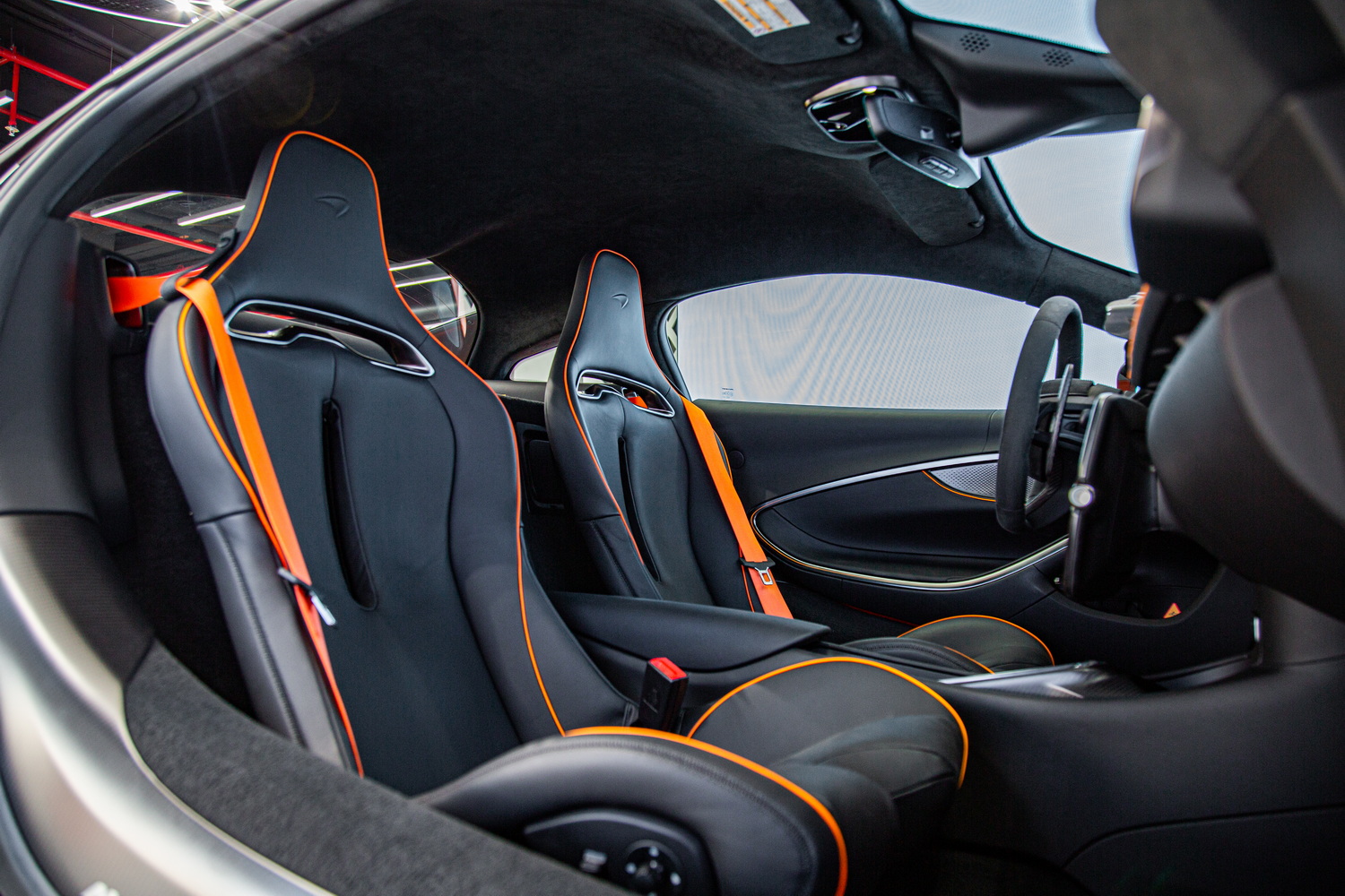 2023 McLaren Artura, 13/15