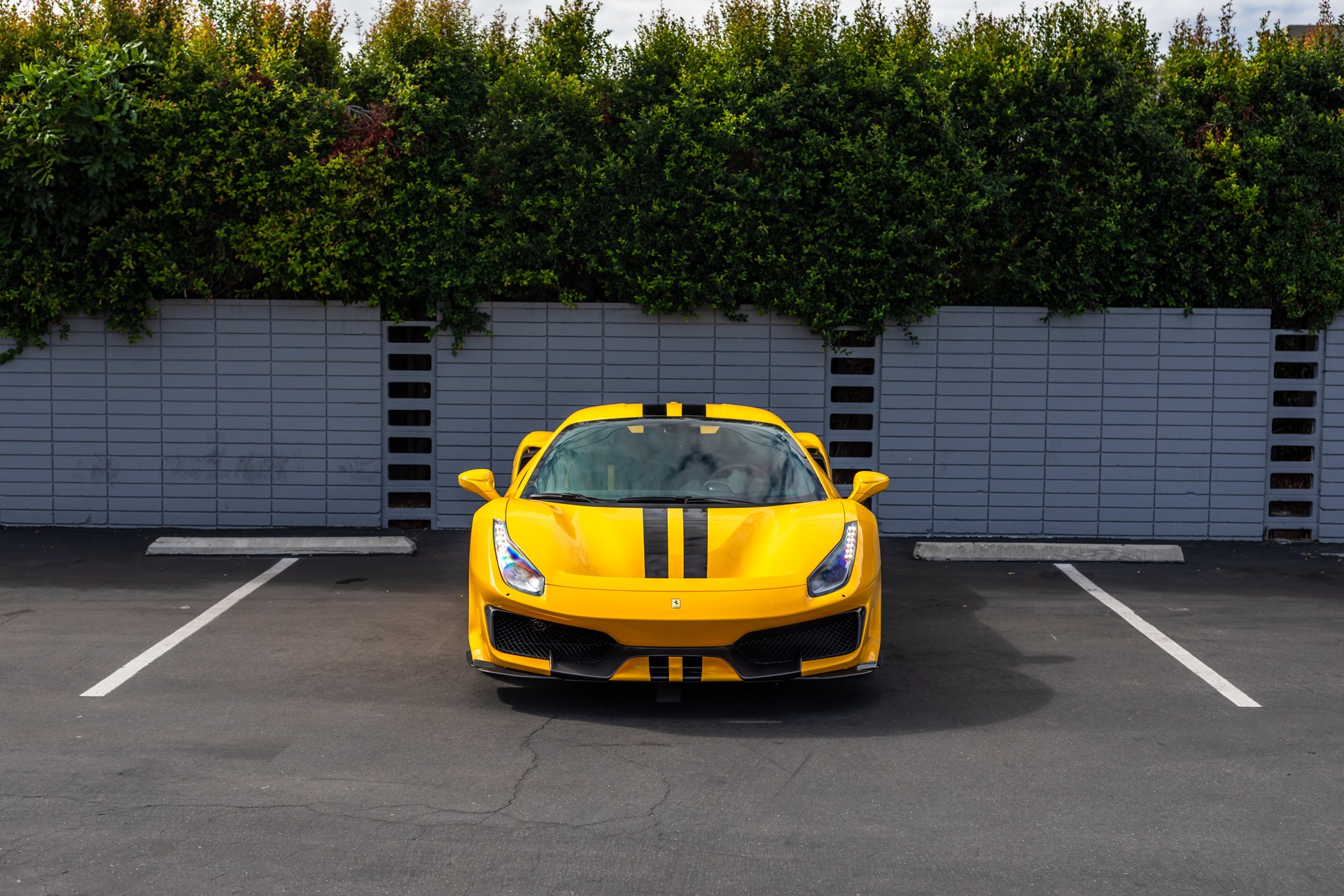 2019 Ferrari 488 Pista, 2/20