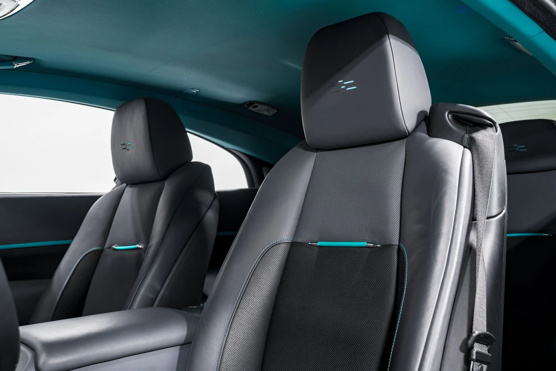 2021 Rolls-Royce Wraith Kryptos Collection, 16/20