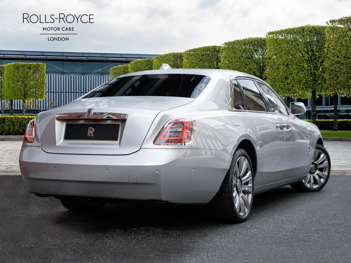 2021 Rolls-Royce Ghost, 2/20