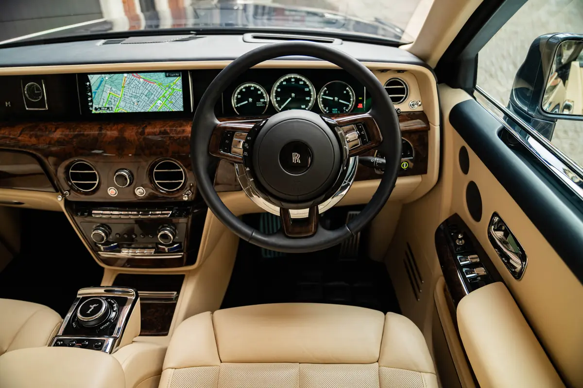 2021 Rolls-Royce Phantom, 12/20