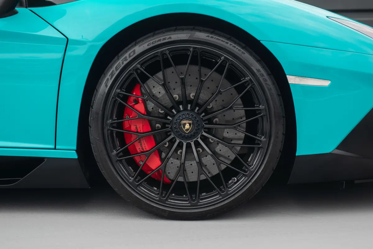 2016 Lamborghini Aventador SuperVeloce Roadster, 9/20