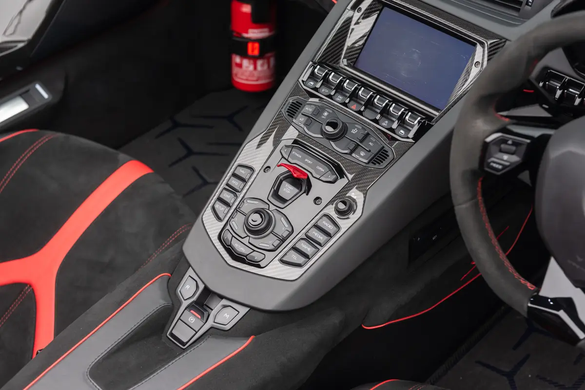 2016 Lamborghini Aventador SuperVeloce Roadster, 13/20