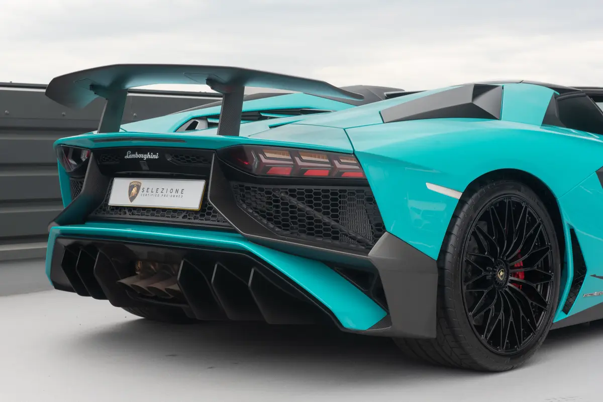 2016 Lamborghini Aventador SuperVeloce Roadster, 20/20