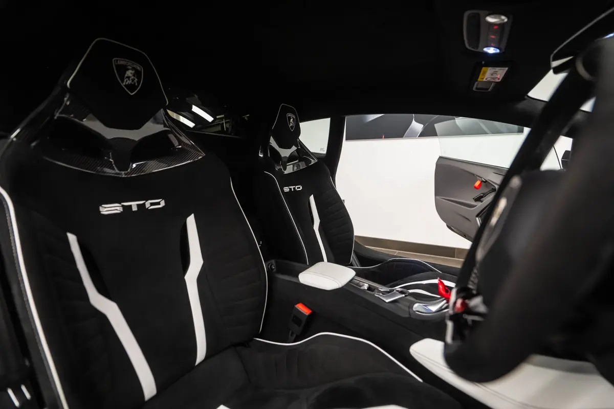 2023 Lamborghini Huracán STO, 13/18