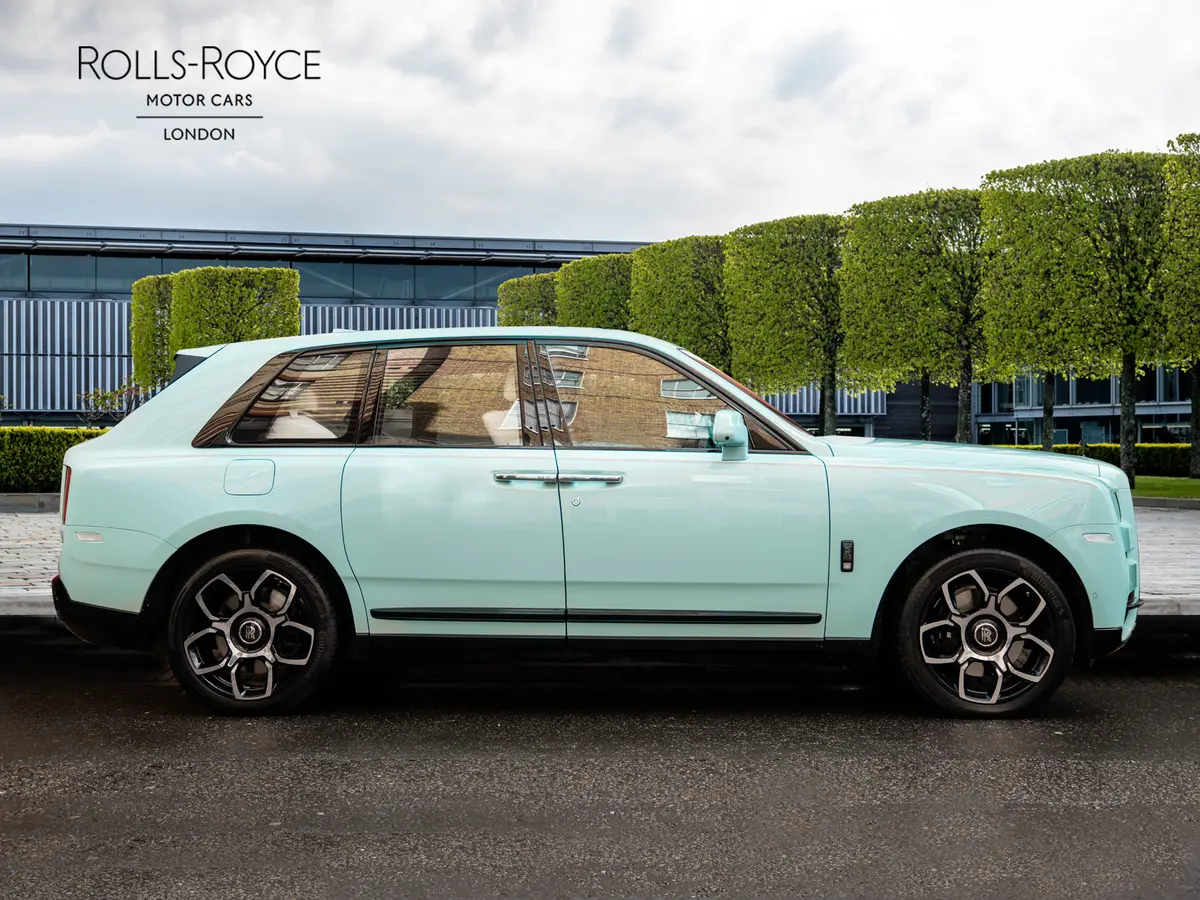 2023 Rolls-Royce Cullinan Black Badge, 4/20
