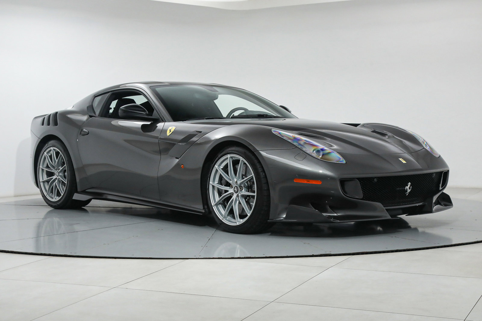 2016 Ferrari F12tdf