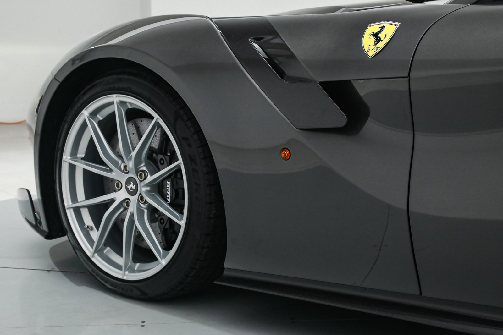 2016 Ferrari F12tdf, 15/20