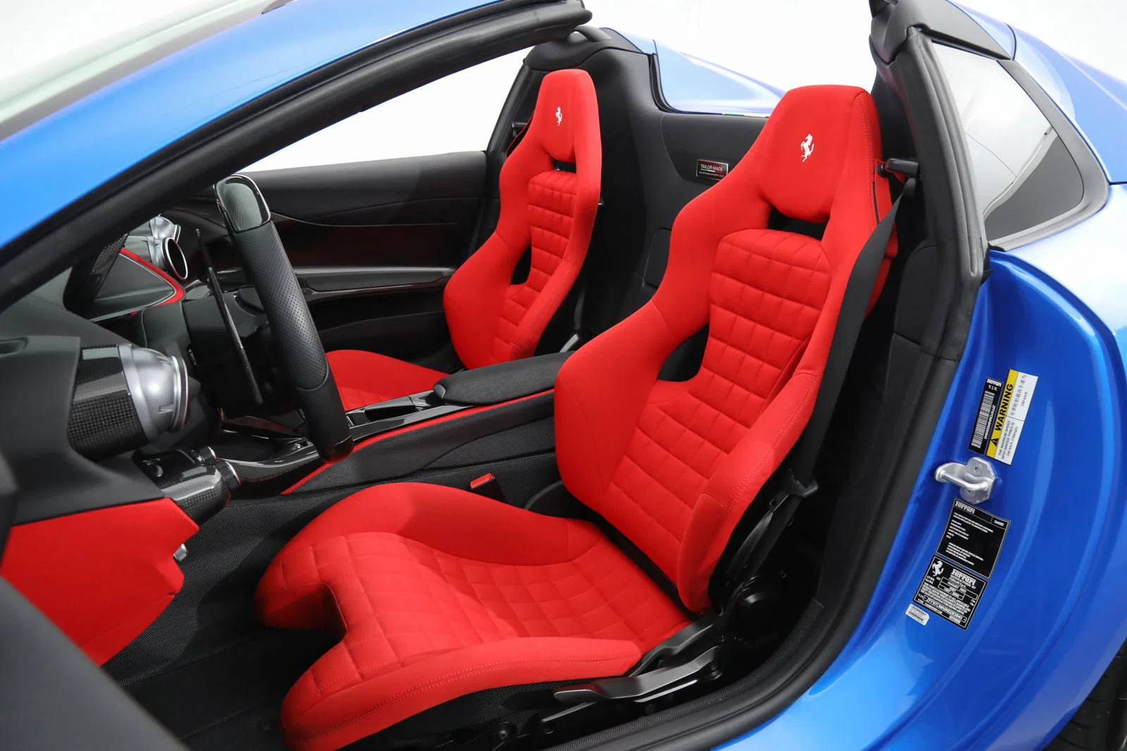 2022 Ferrari 812 GTS interior, seats, Rosso and Nero Aunde Jeans Material