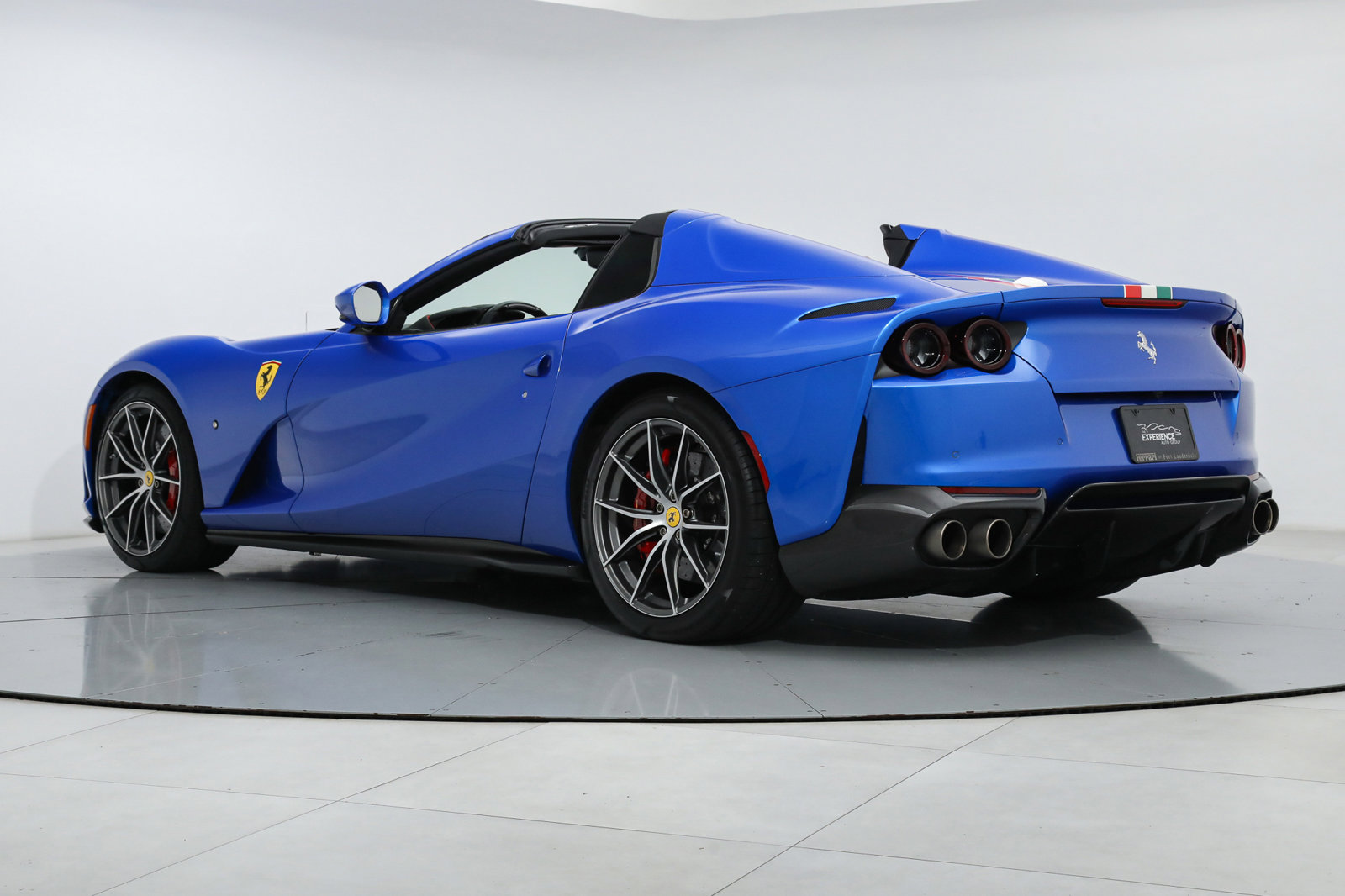 2022 Ferrari 812 GTS, 8/20