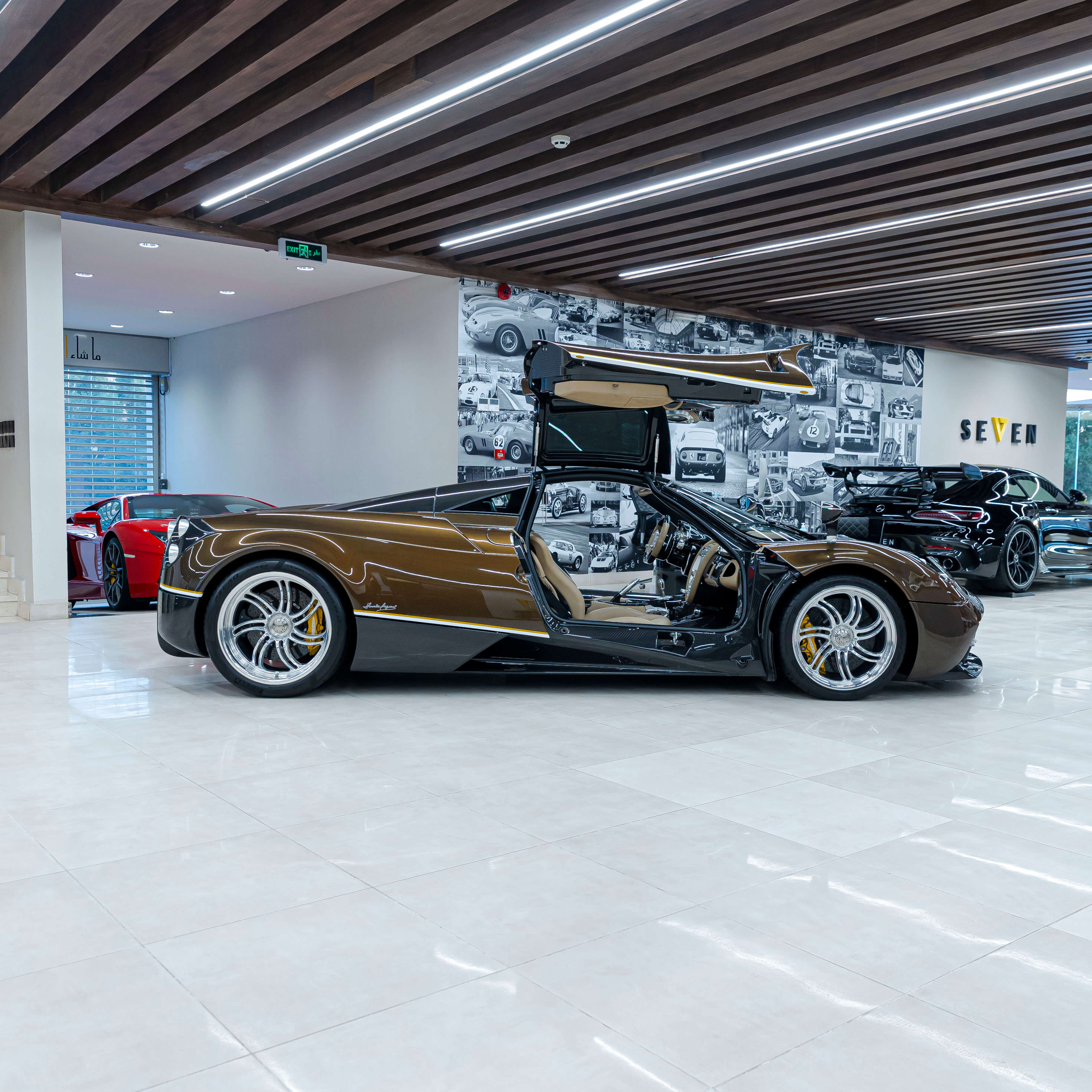 2014 Pagani Huayra, 4/18