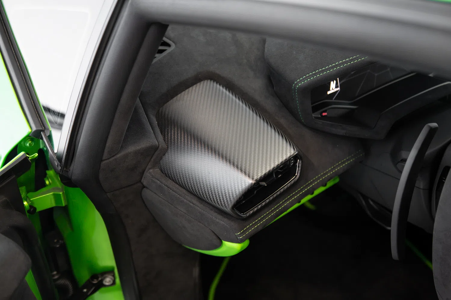 2023 Lamborghini Huracán Tecnica interior, door panel