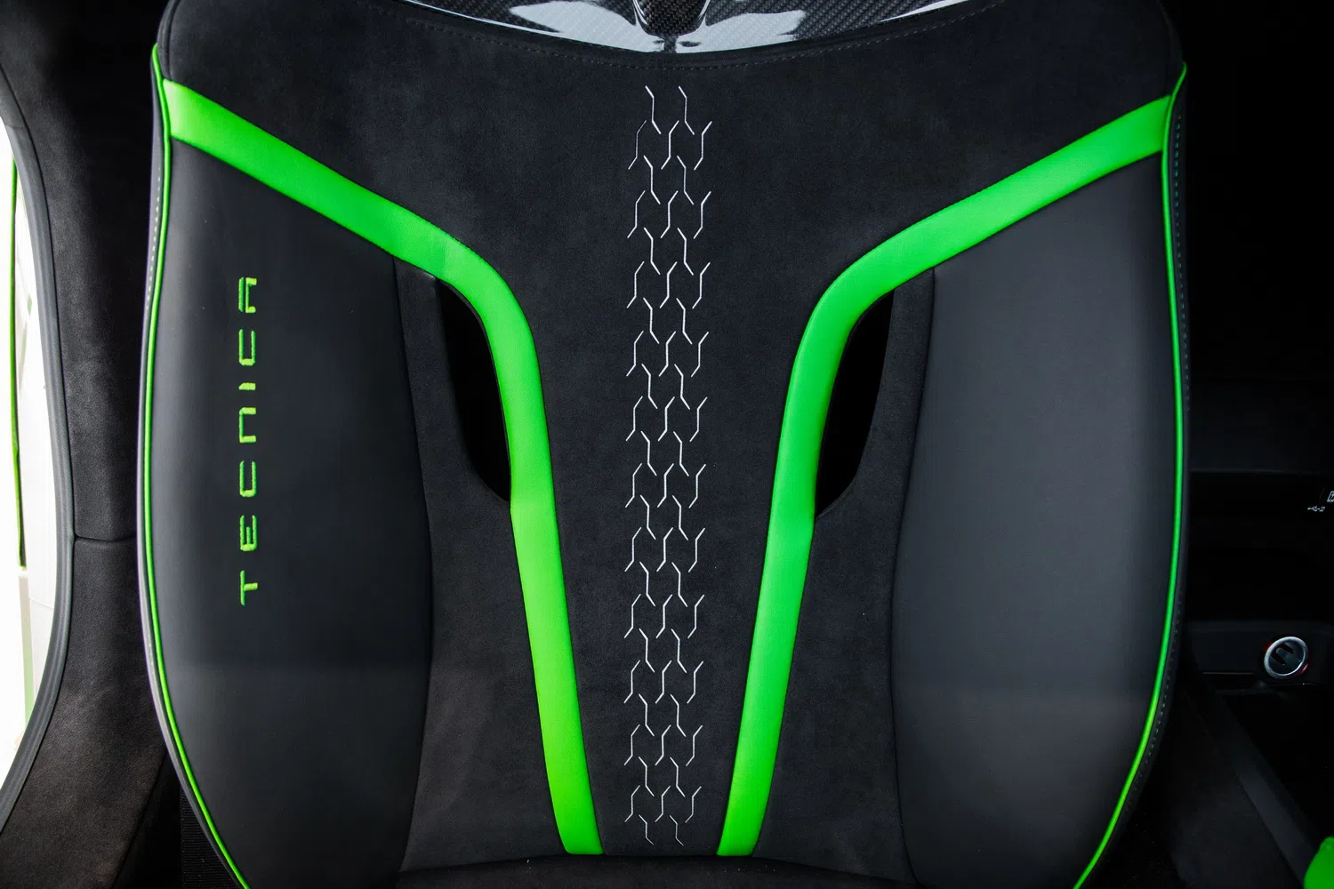 2023 Lamborghini Huracán Tecnica interior