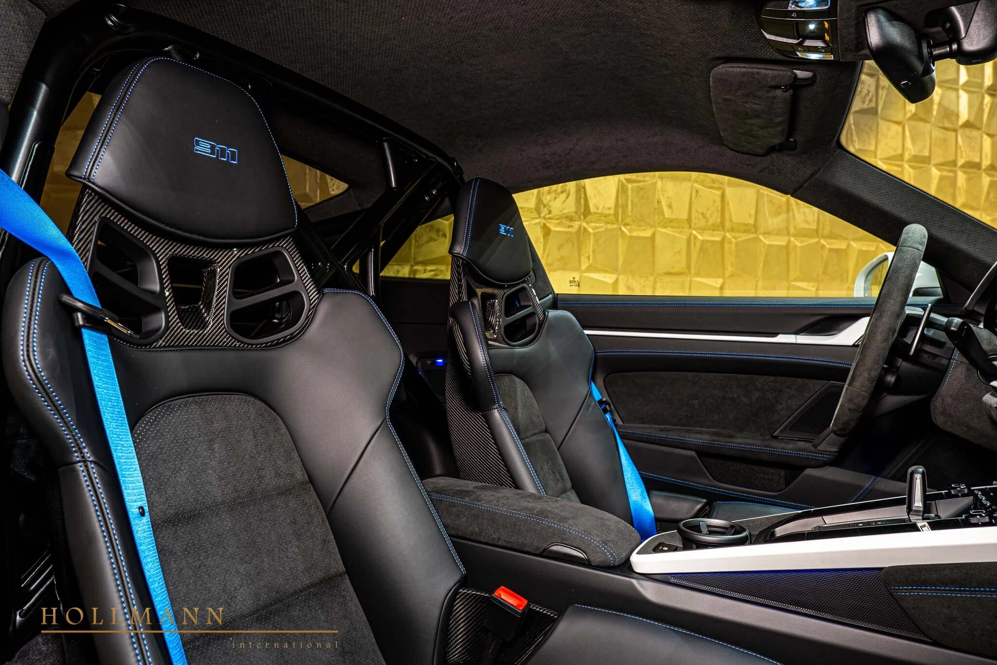 2024 Porsche 911 Dakar interior, seats