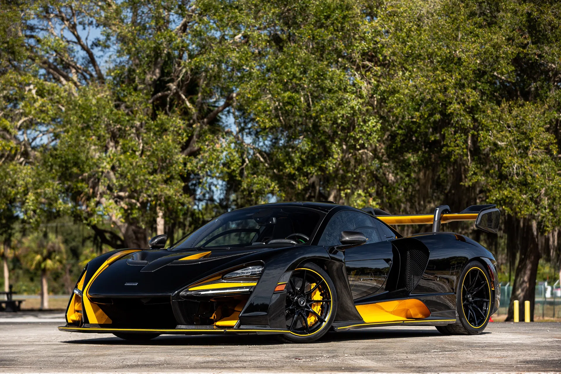 2019 McLaren Senna for sale, exterior, MSO Pure Black / Solar Yellow