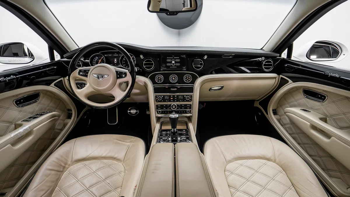 2015 Bentley Mulsanne Majestic 1 of 5 interior