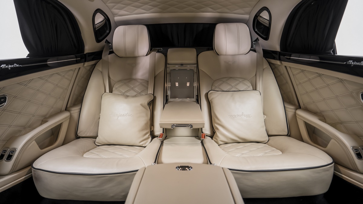 2015 Bentley Mulsanne Majestic 1 of 5, 17/21