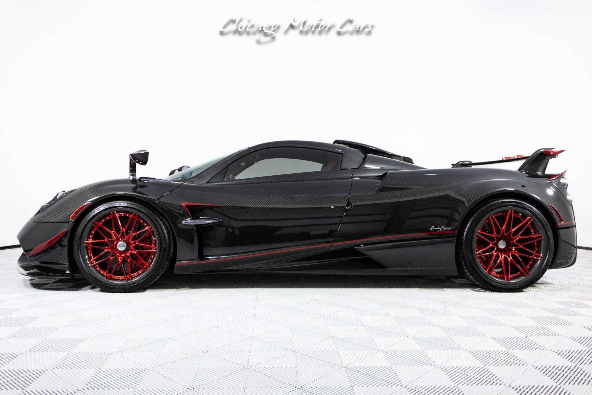 2017 Pagani Huayra Roadster, 2/20