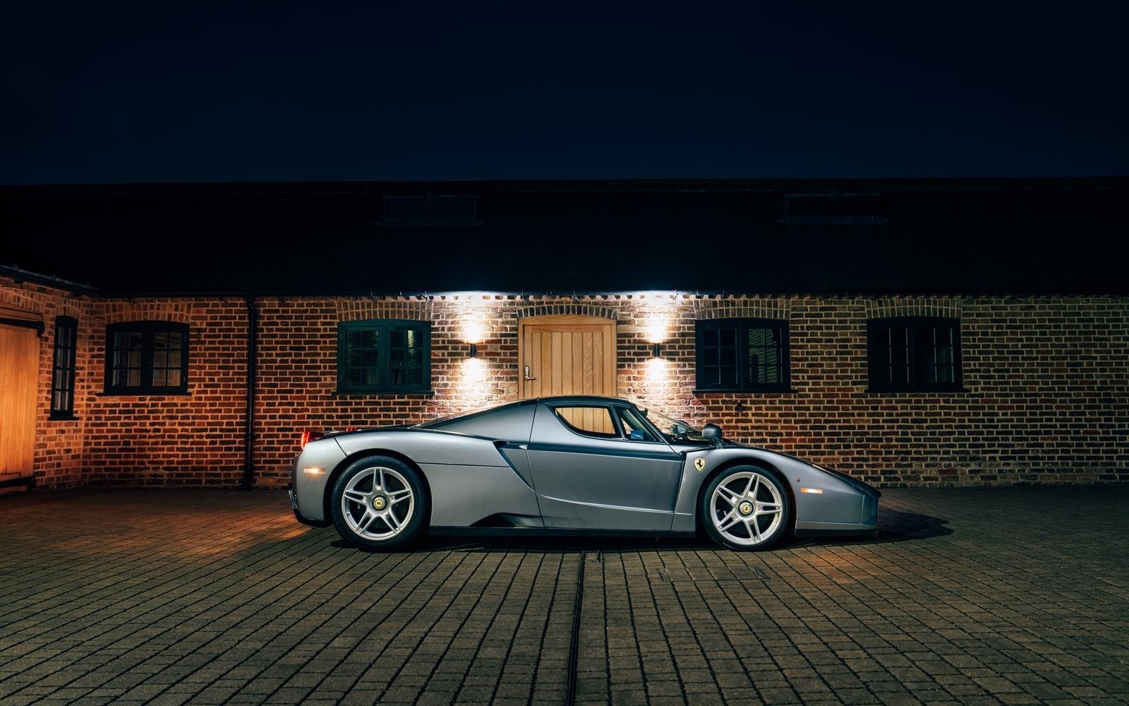 2004 Ferrari Enzo, 3/20