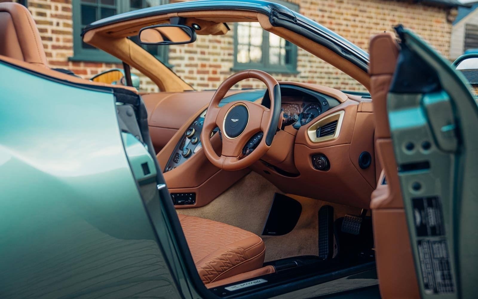 2018 Aston Martin Vanquish Zagato Speedster, 4/17