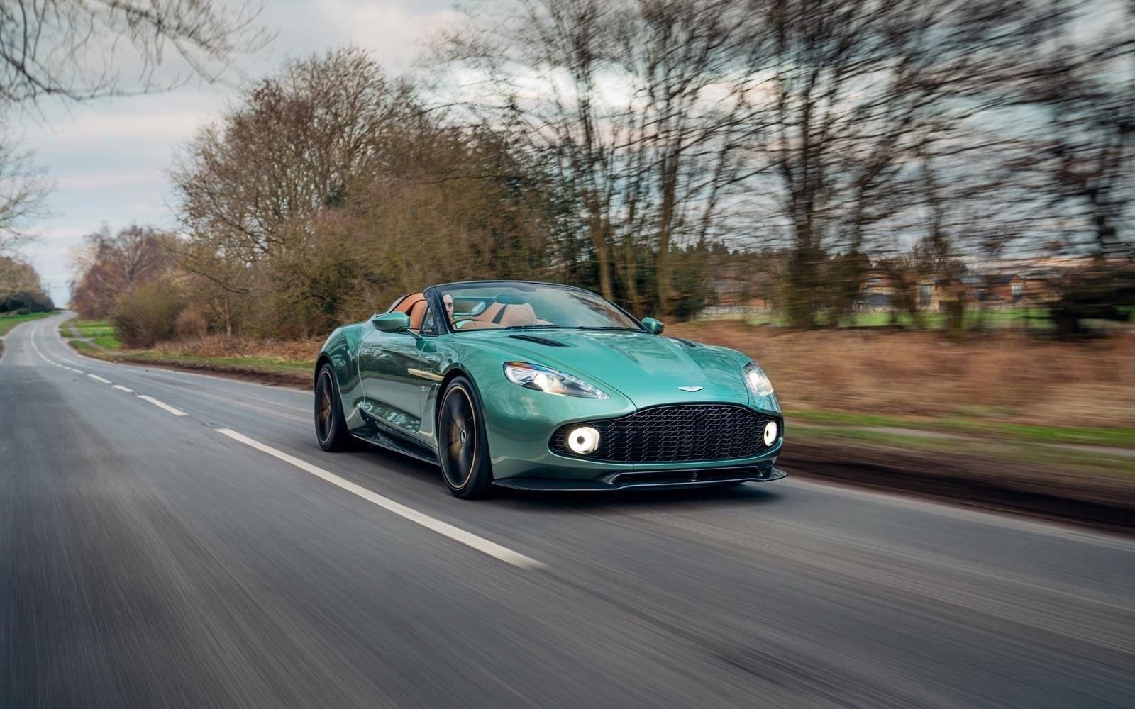 2018 Aston Martin Vanquish Zagato Speedster, 16/17