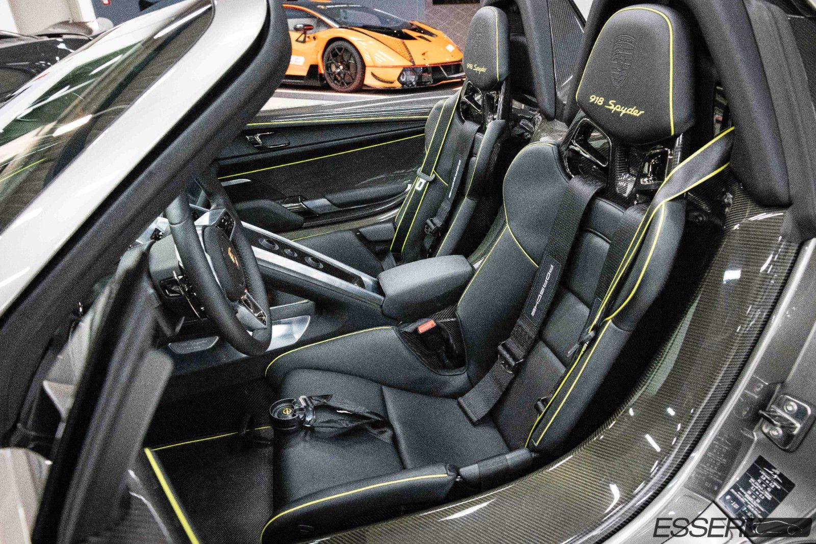 2015 PORSCHE 918 SPYDER, 10/20