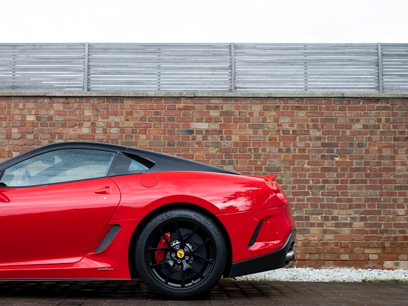 2010 Ferrari 599 GTO LHD, 19/20