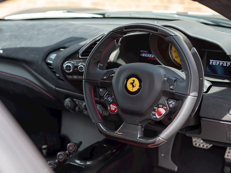 2019 Ferrari 488 Pista, 3/20