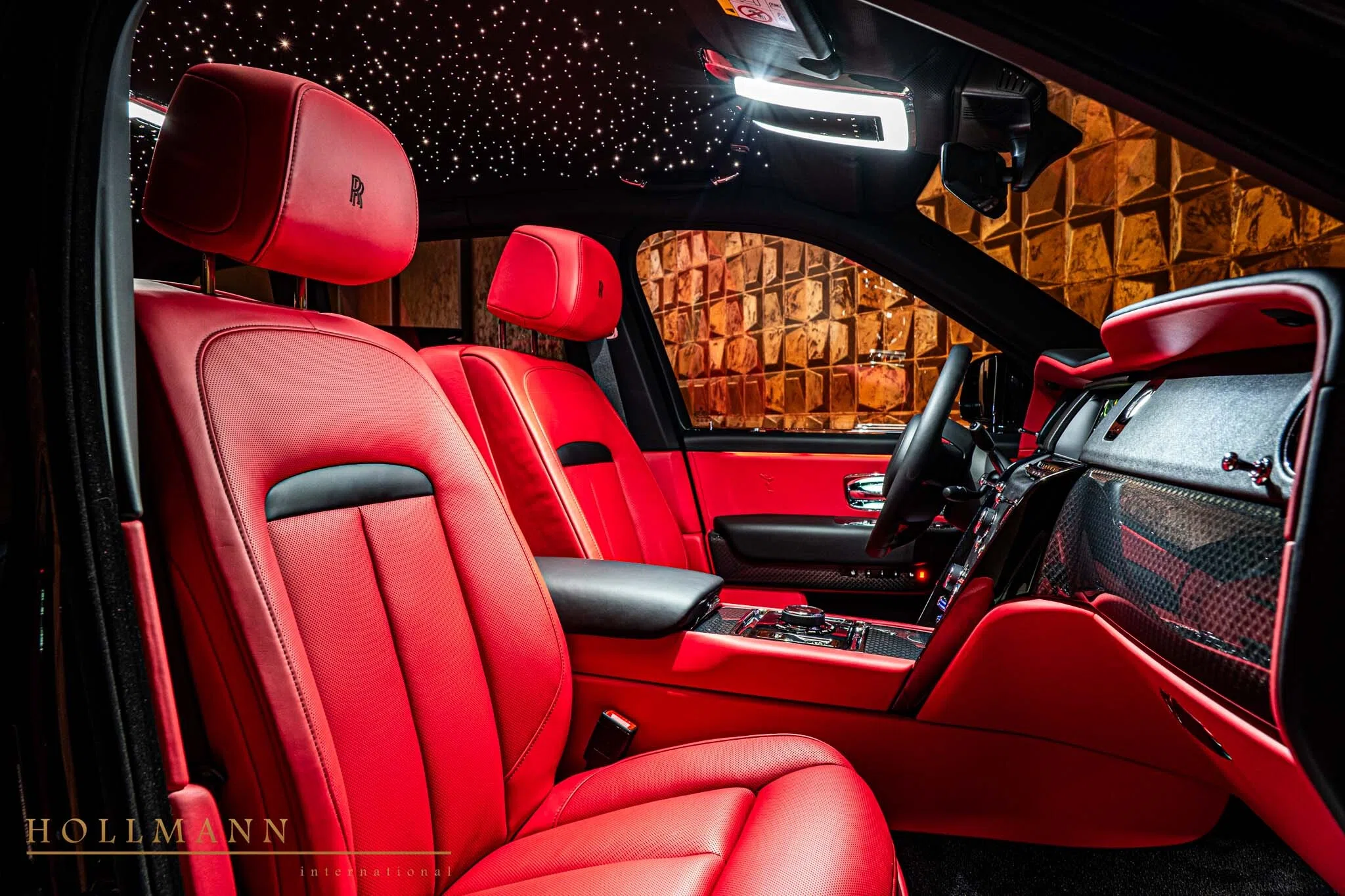 2024 Rolls-Royce Cullinan Black Badge interior, seats