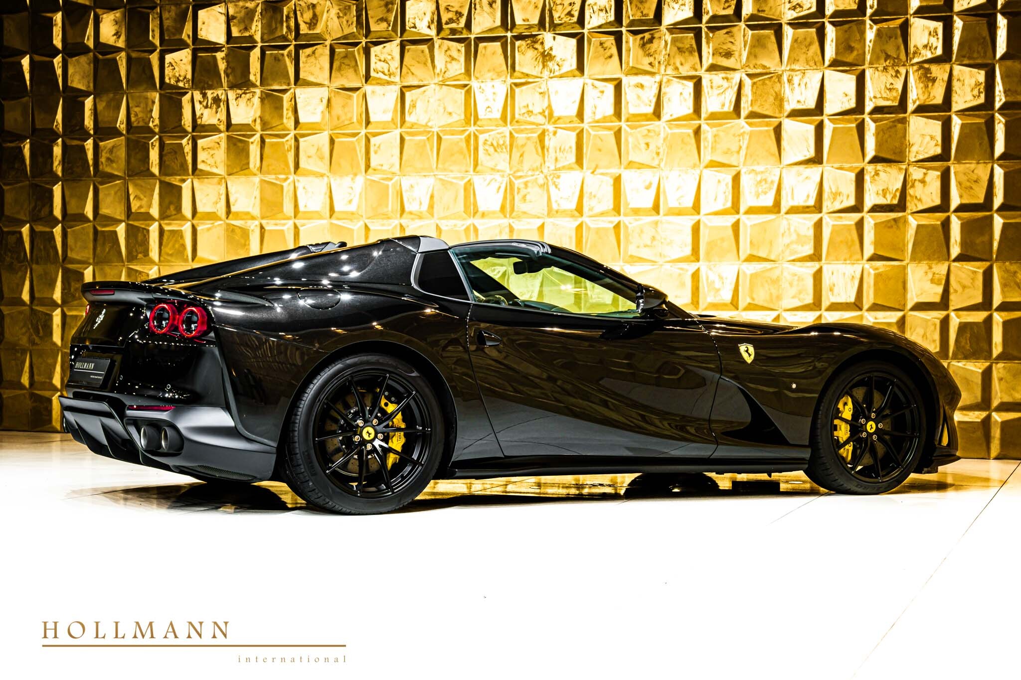 2023 Ferrari 812 GTS, 8/20