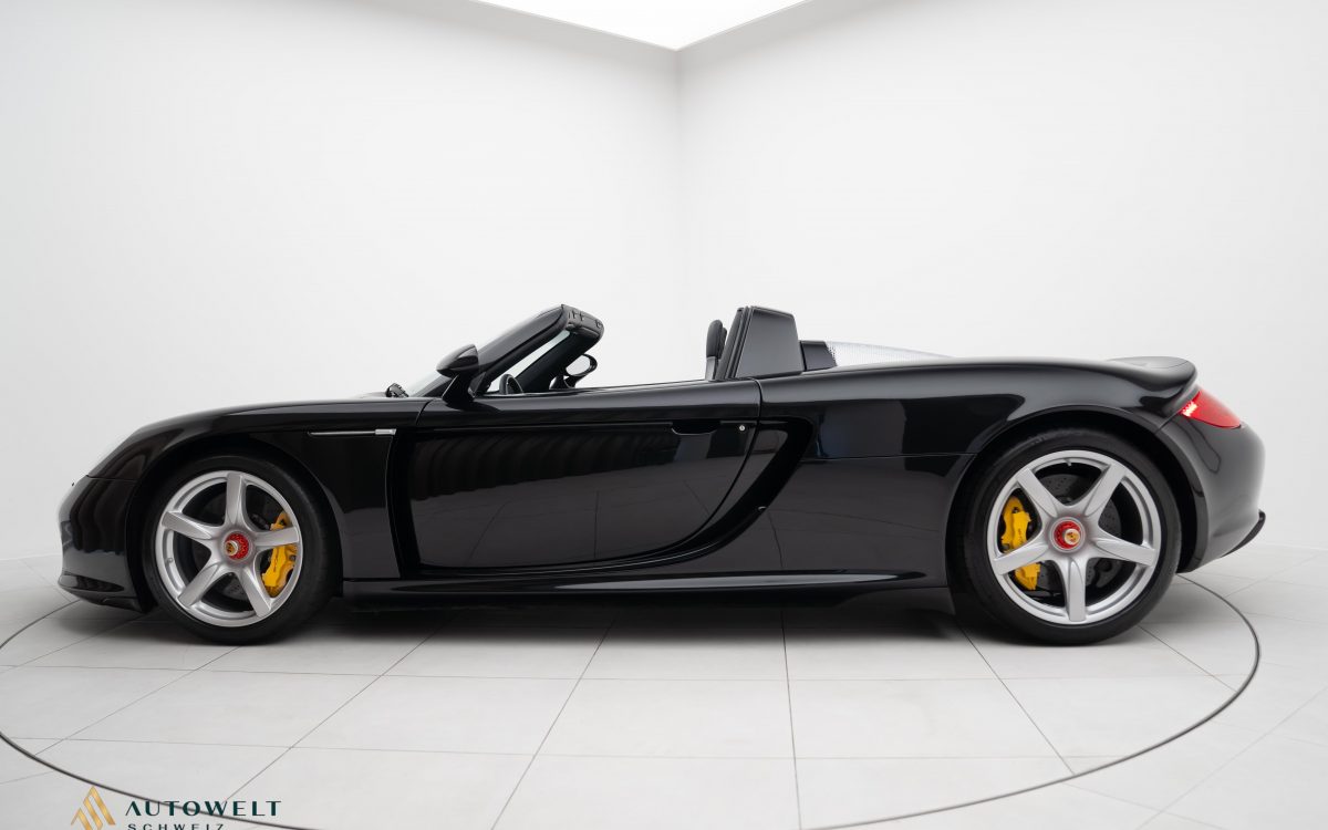 2005 Porsche Carrera GT, 2/8