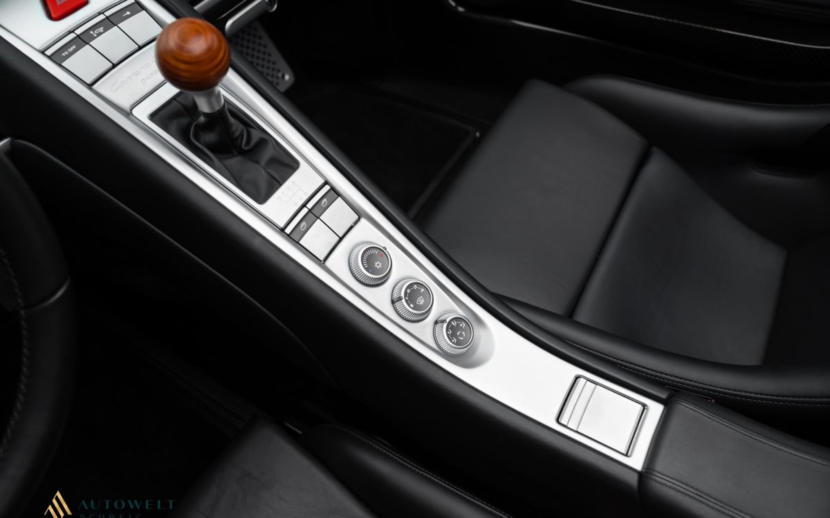 2005 Porsche Carrera GT, 7/8