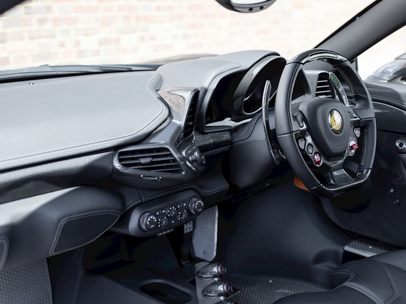 2015 Ferrari 458 Speciale, 4/20