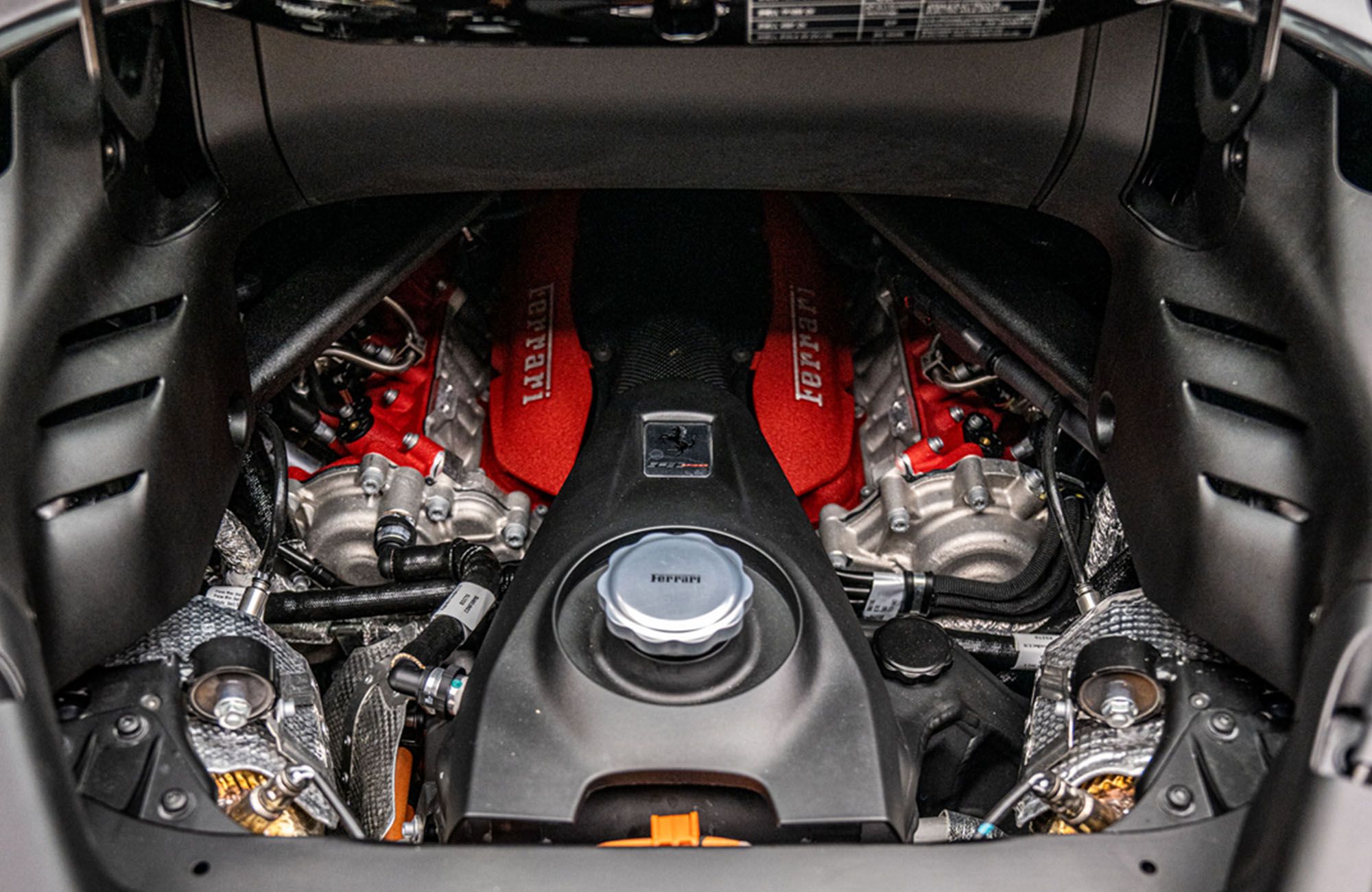 2023 Ferrari SF90 Spider Assetto Fiorano, 19/20
