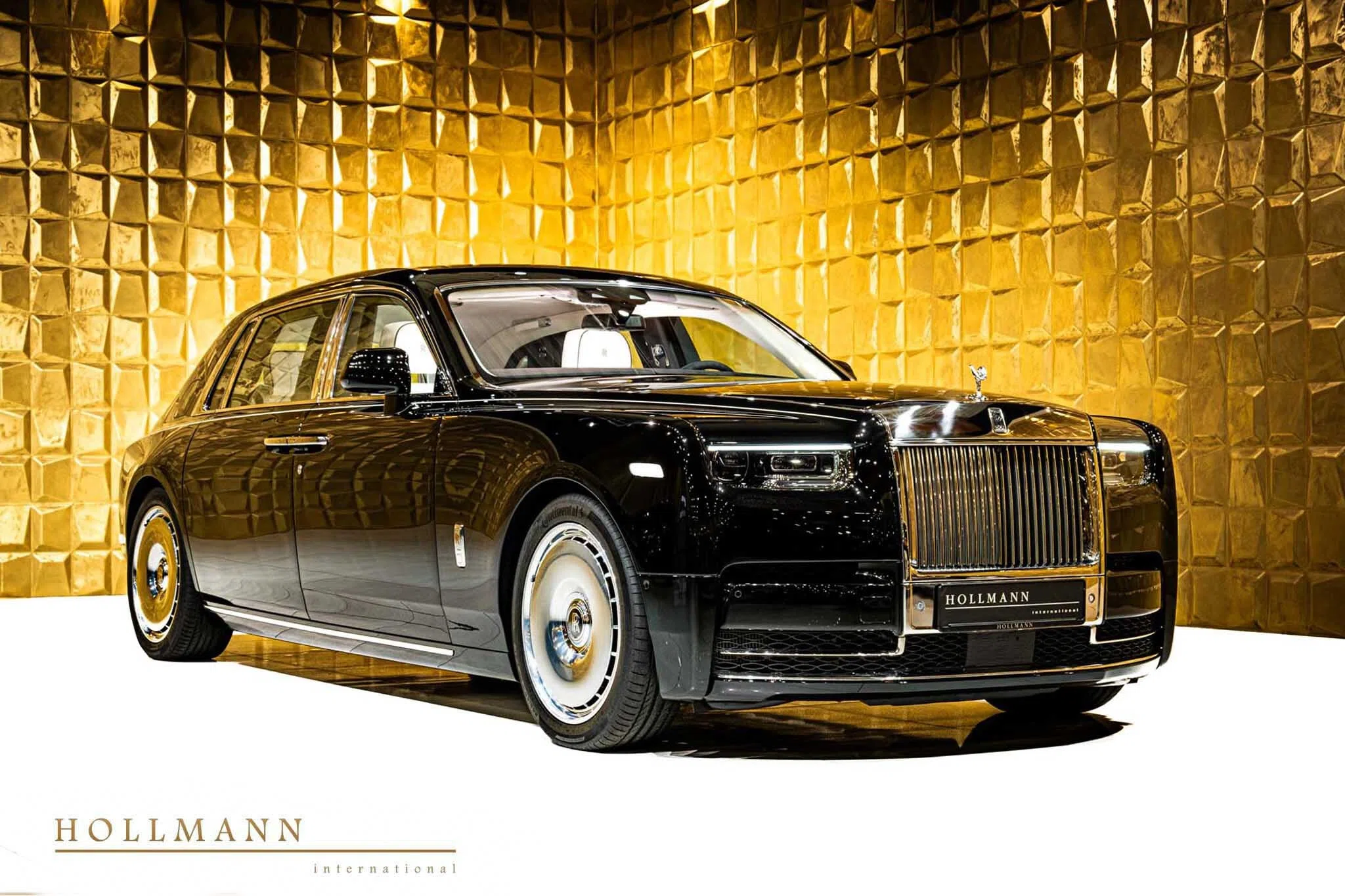 2024 Rolls-Royce Phantom EWB
