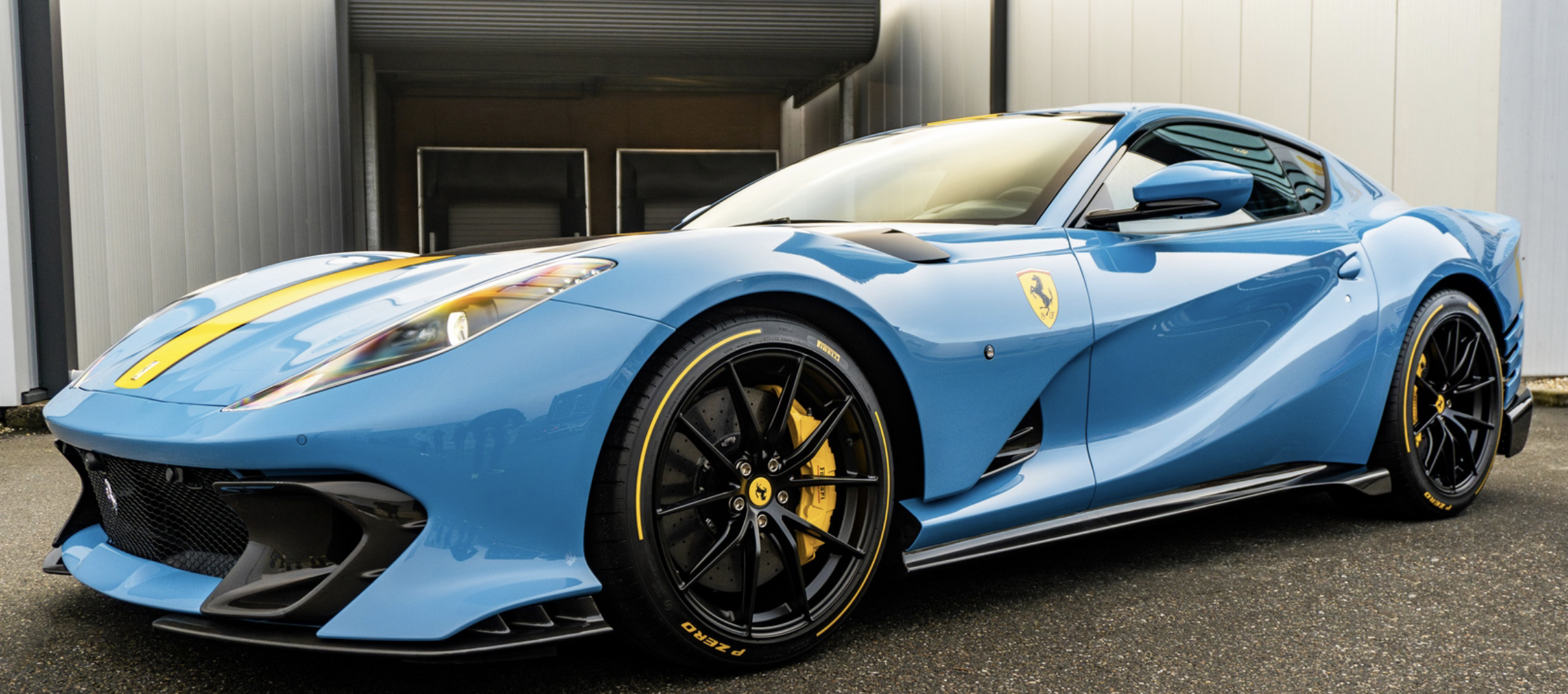 2023 Ferrari 812 Competizione