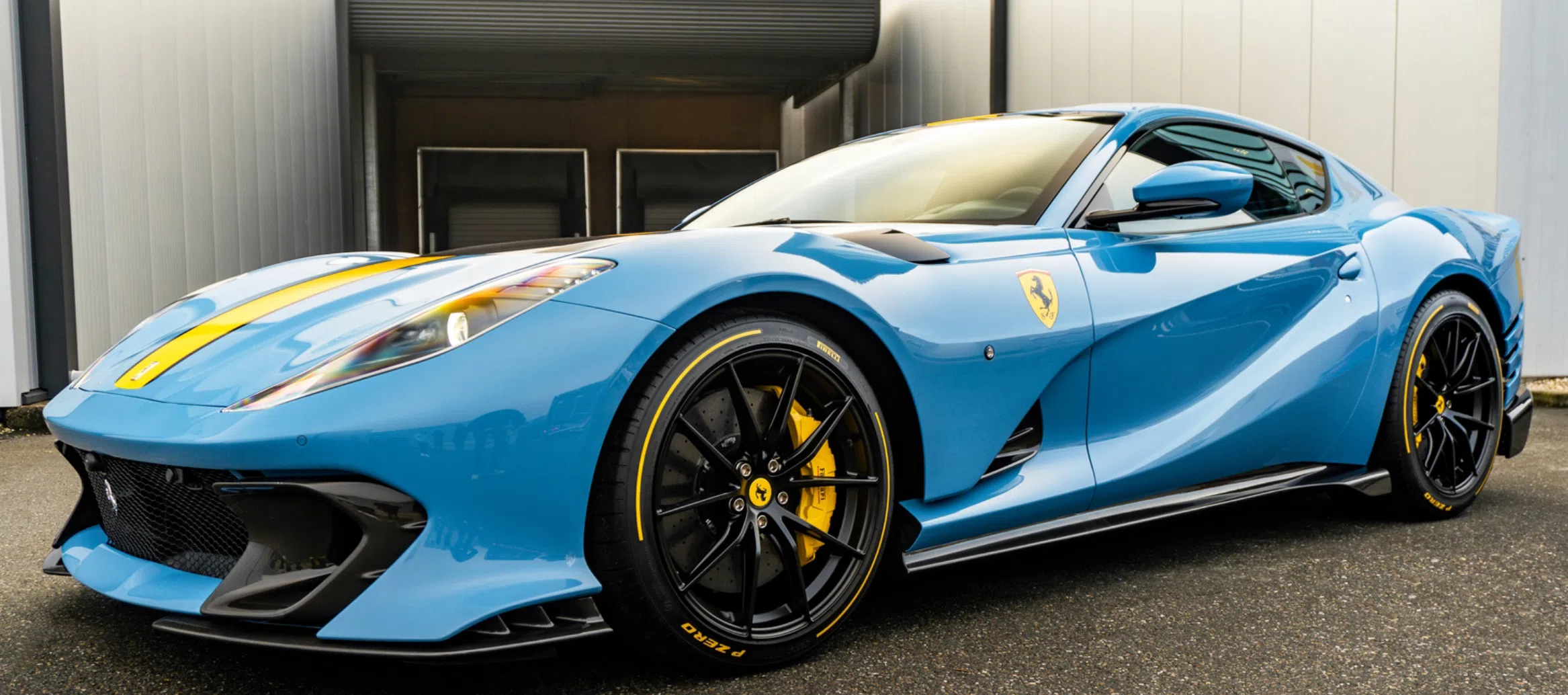 2023 Ferrari 812 Competizione