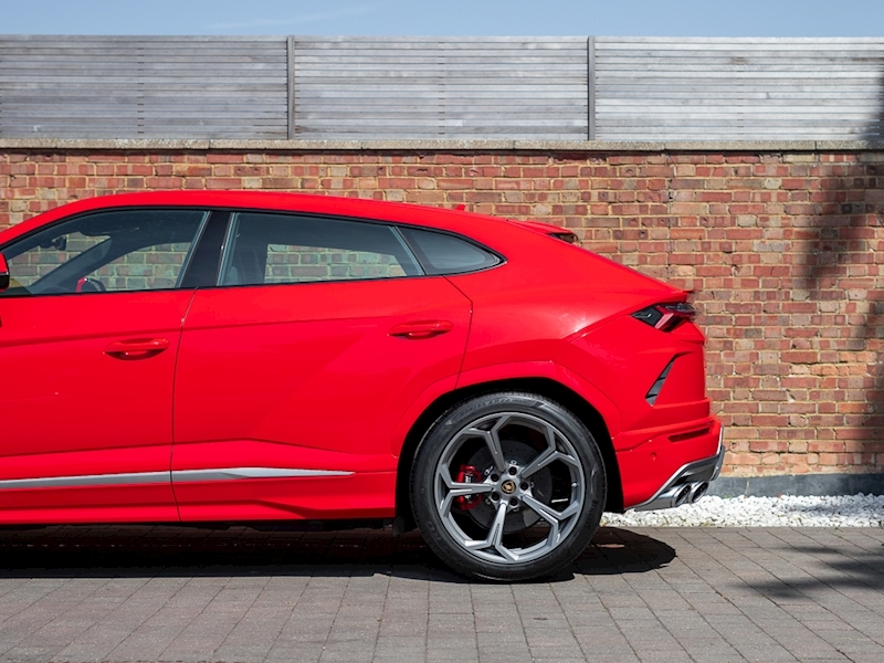 2019 Lamborghini Urus, 19/20