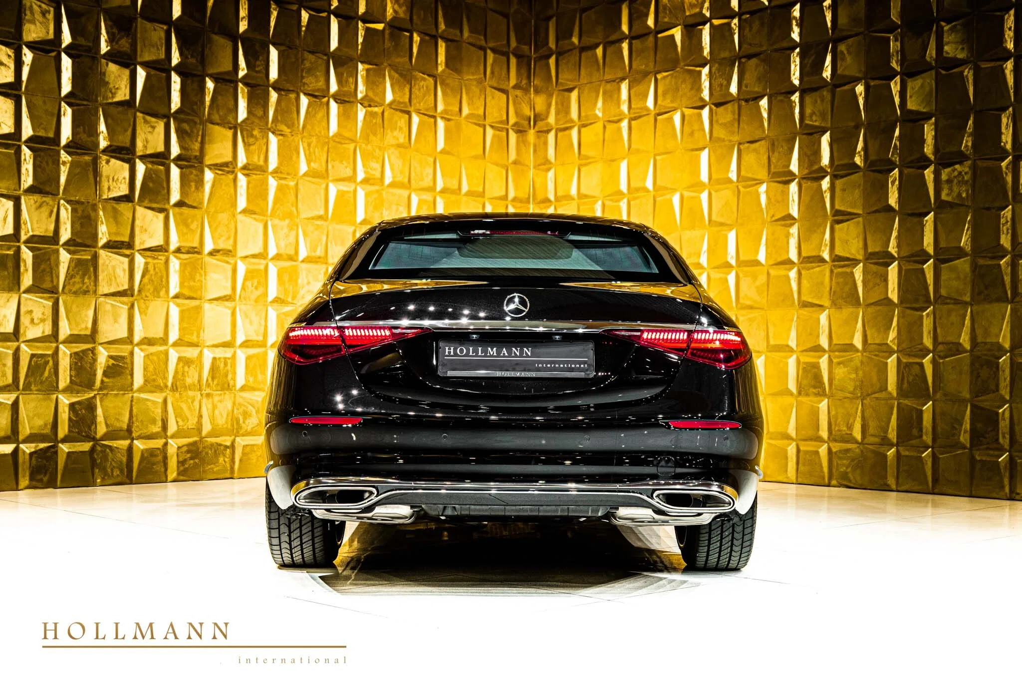 2023 Mercedes-Benz S 680 4MATIC GUARD VR10, rear three-quarter view, Black